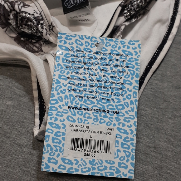 RELISTED - Picture 4 of 8